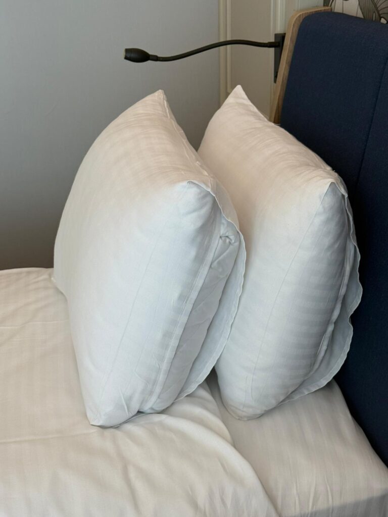 Sia Hotel Yastık Seçimi